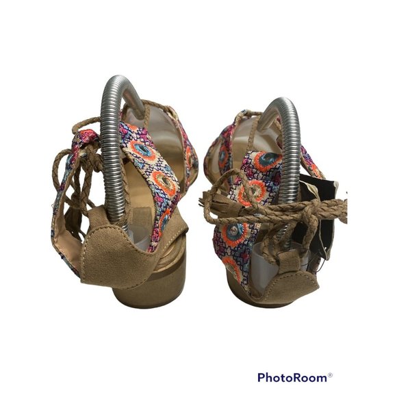 Forever 21 Sandals Size 7 Boho Multicolor Open Toe Strappy NEW - Picture 4 of 6